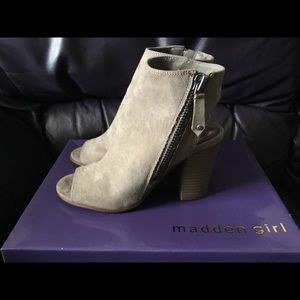 Madden Girl Taupe Ankle Boots Size 5.5M